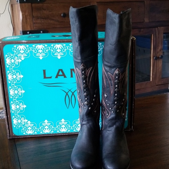 Boots - Picture 2 of 8